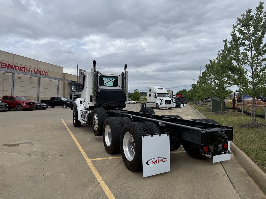 Used 2021 KENWORTH T880 image 3