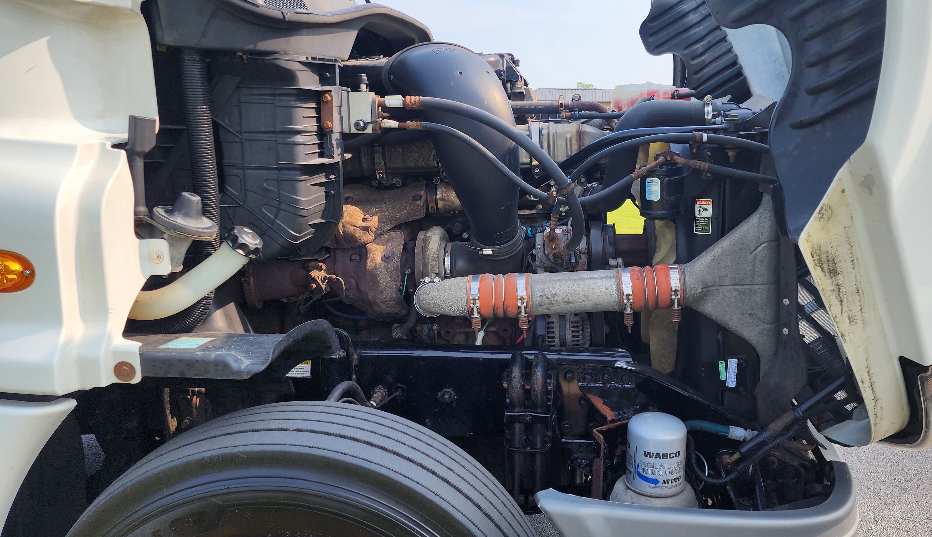 2016 Freightliner Cascadia 125 image 6