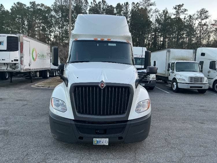 2023 International LT62F image 2