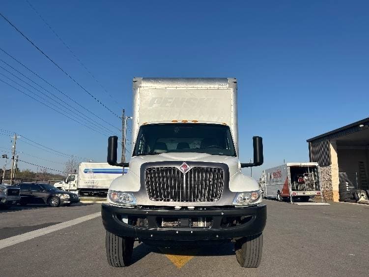 2022 International MV607 Box Truck - 220HP, 6 Speed Automatic, Roll up Door image 2