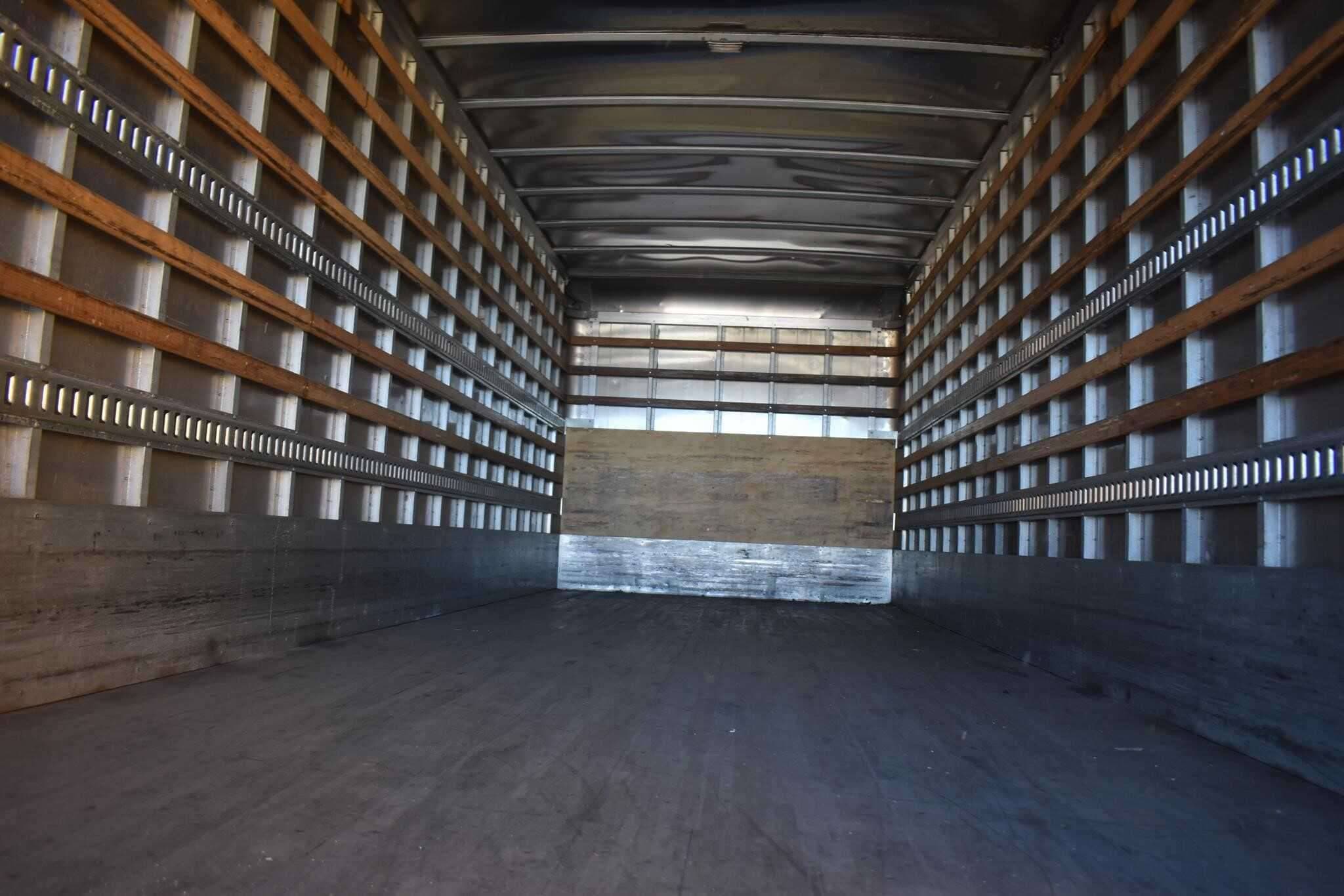 2020 Freightliner M2 image 5