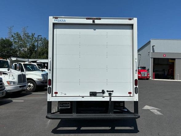 2024 Ford E350 SD image 8