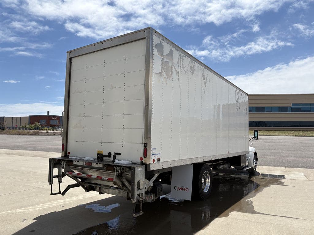 Used 2021 KENWORTH T270 image 20