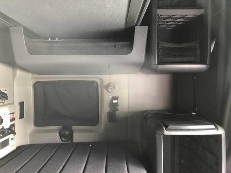 2023 International LT62F image 6
