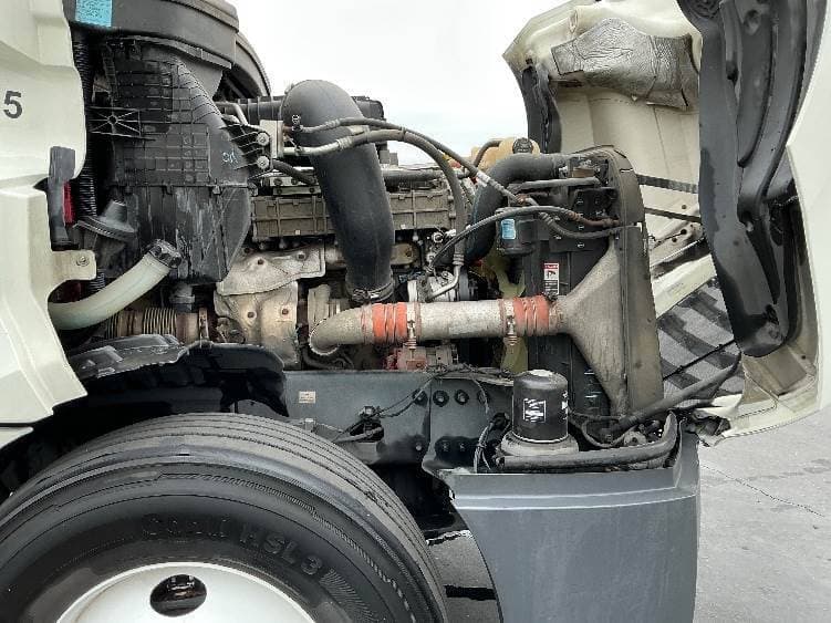 2018 Freightliner Cascadia image 6