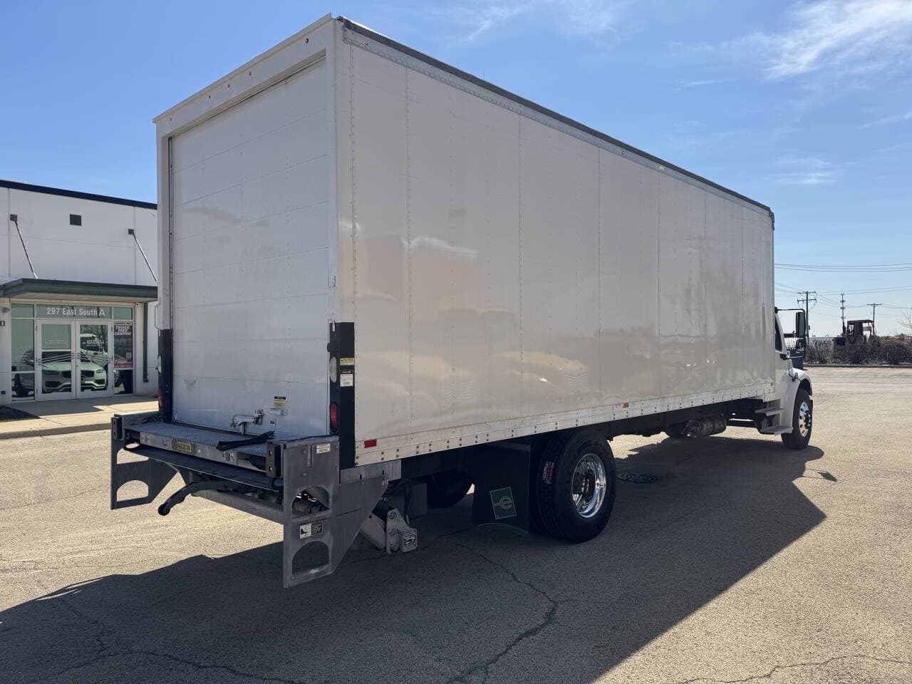 2020 Freightliner M2 106 image 5