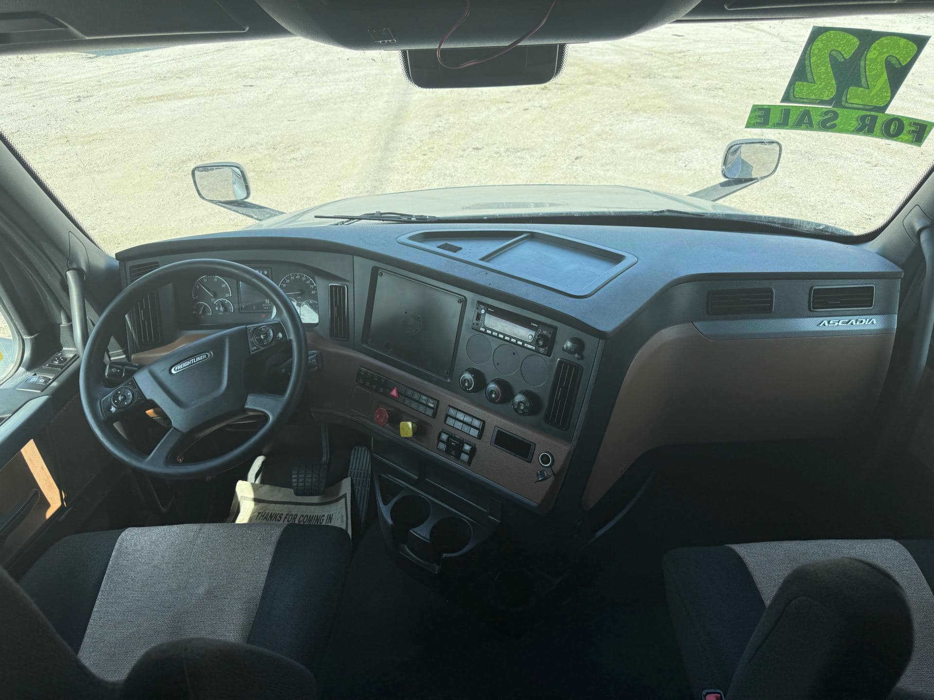 2022 Freightliner - 438k - 11,270 Hours image 14