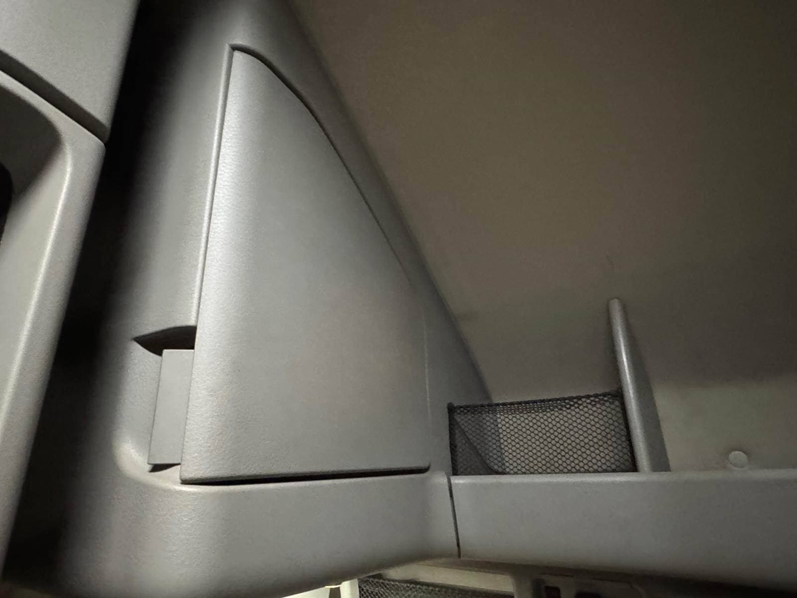 2023 Volvo VNL image 11