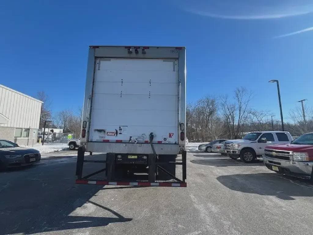 2019 Freightliner Cascadia 113 image 11
