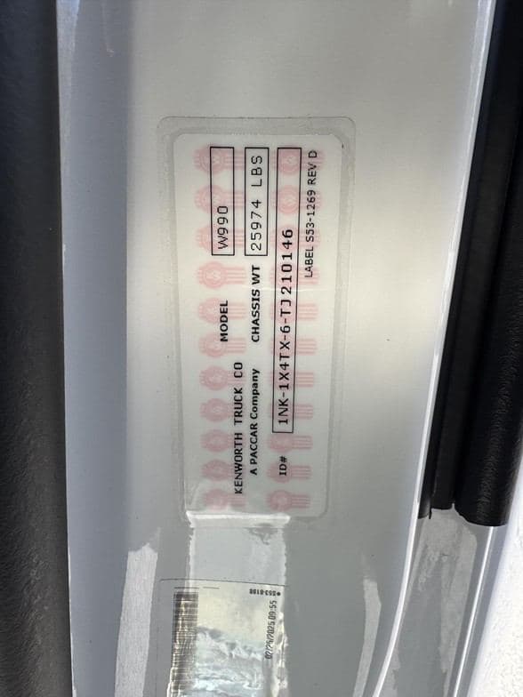 2026 Kenworth W990 image 3