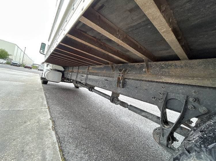 2022 International MV607 Box Truck - 220HP, 6 Speed Automatic, Roll up Door image 5