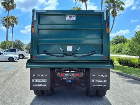 2025 Kenworth T880 image 6