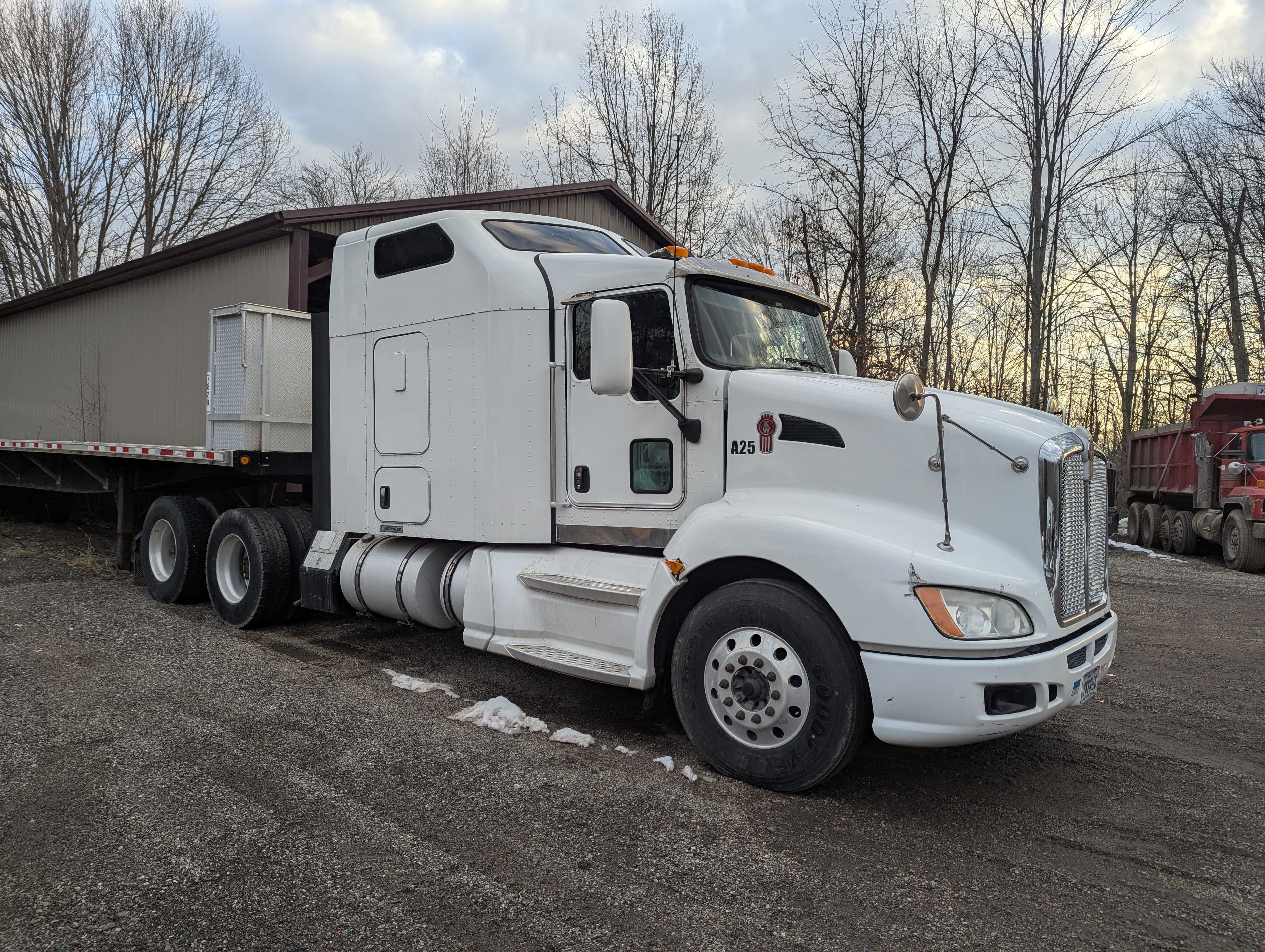 2014 Kenworth T6 Series image 7