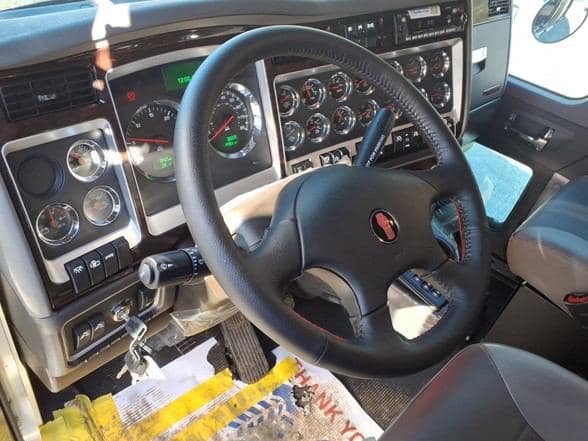 2026 Kenworth W900 image 12