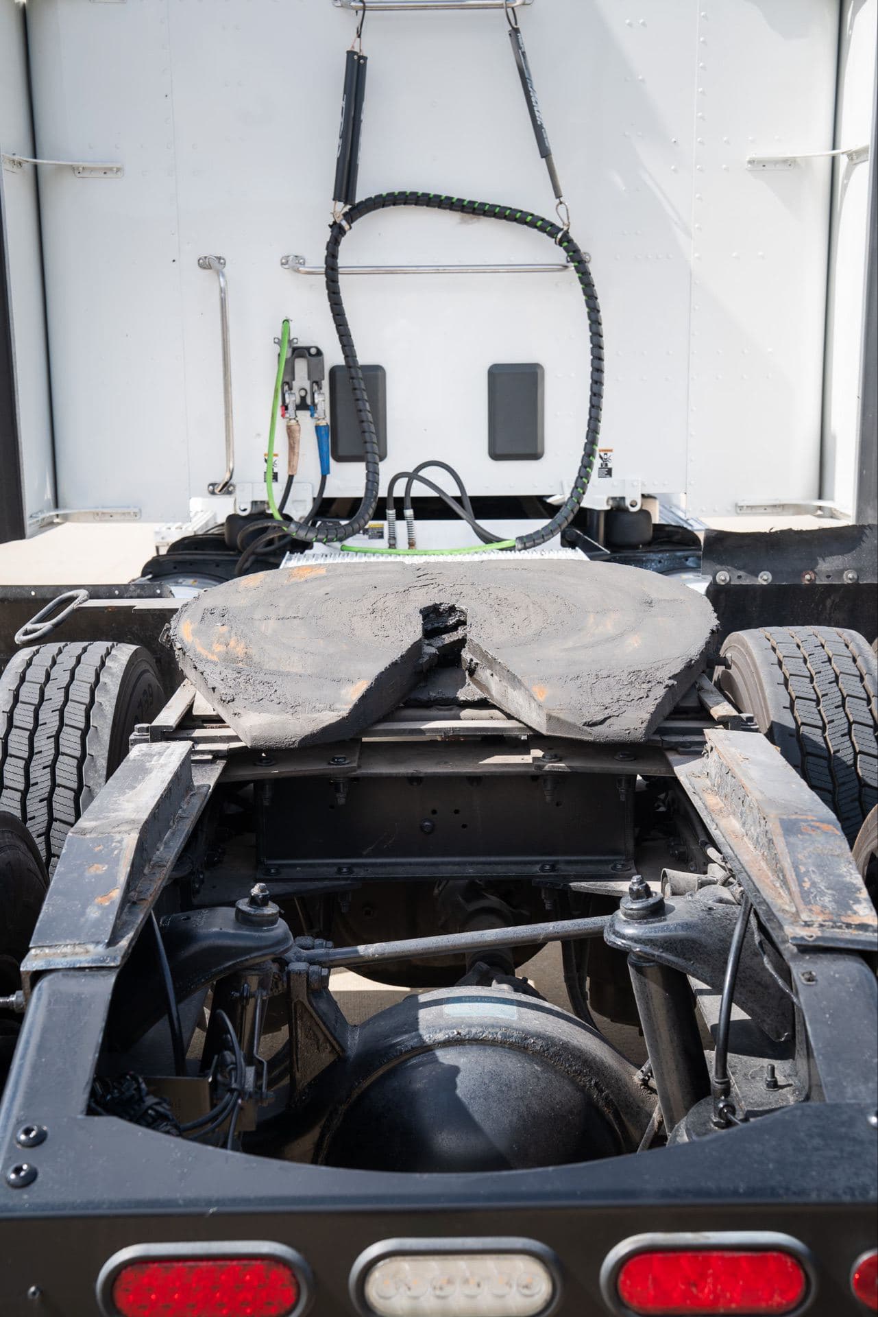 2020 Peterbilt 579 image 16