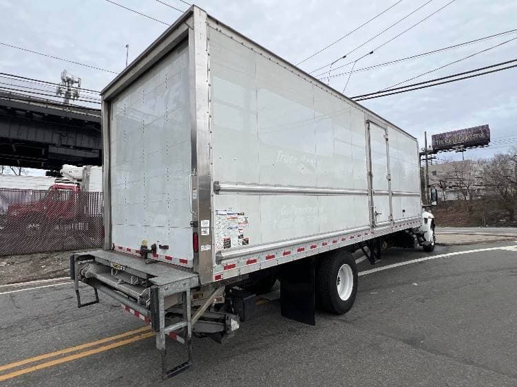 2022 International MV607 Box Truck - 220HP, 6 Speed Automatic, Roll up Door image 13