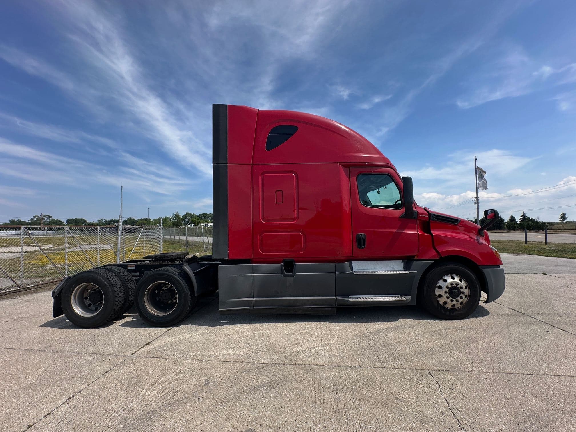 2020 Freightliner Cascadia image 4