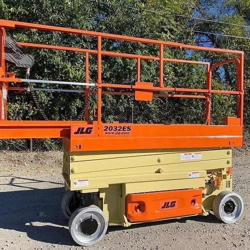 2014 JLG 2032ES image 3