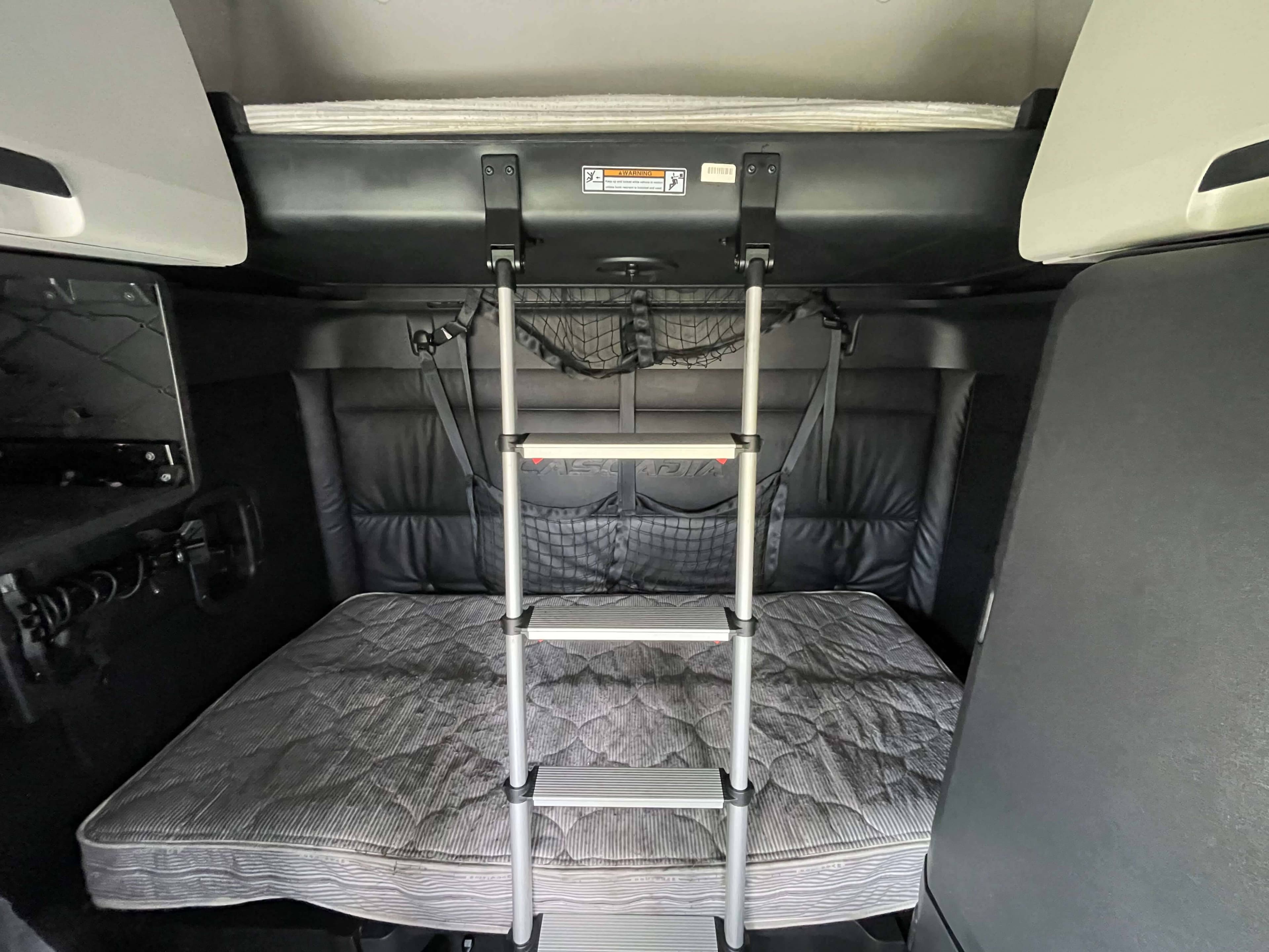 2023 Freightliner Cascadia 126 image 17