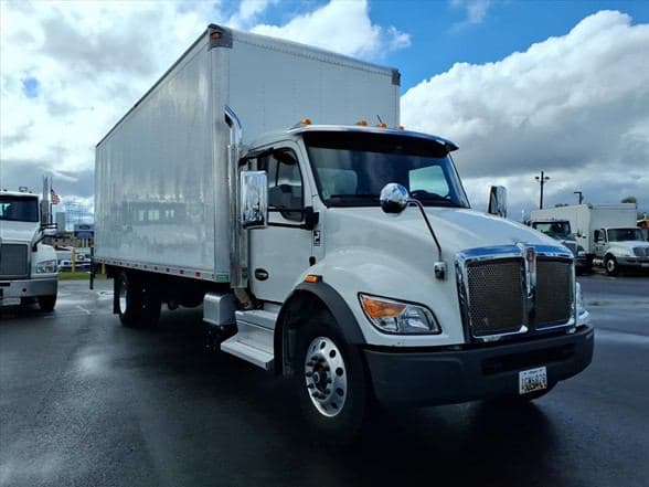 2024 Kenworth T280 image 1