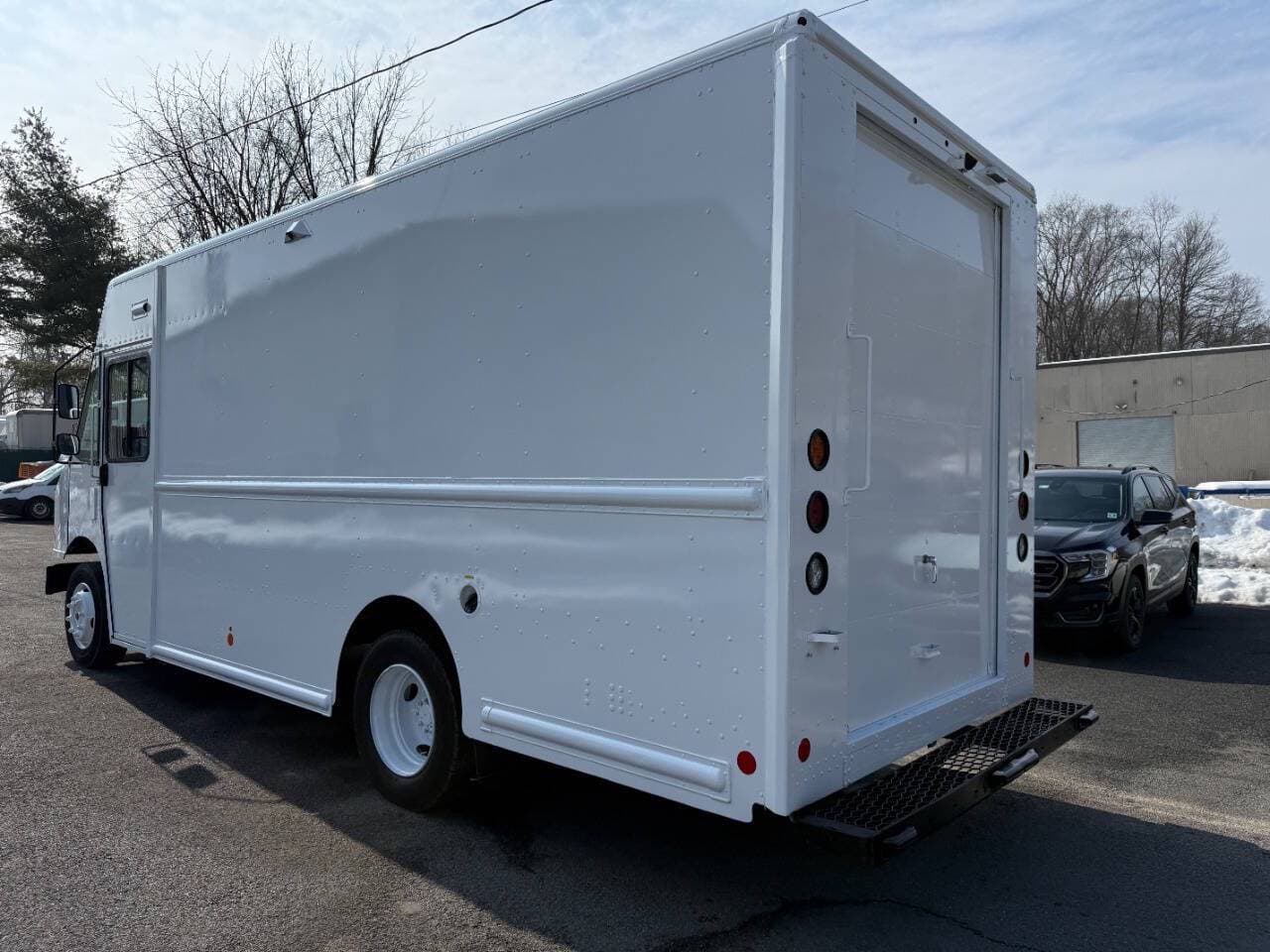 2021 Freightliner MT45 image 18