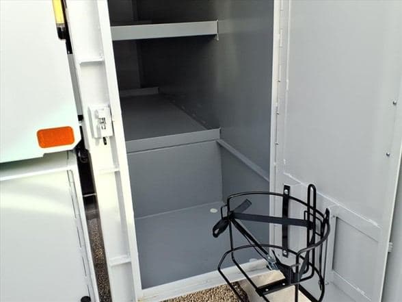 2026 Ford 4143D image 10