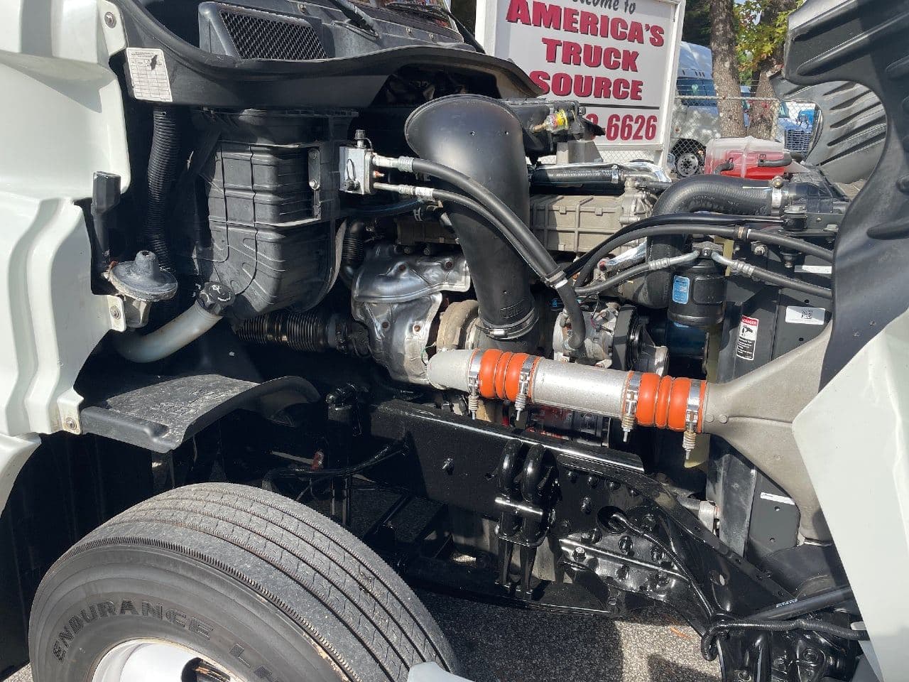 2019 Freightliner Cascadia 125 image 26