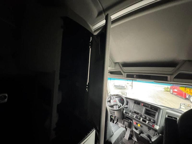 2023 Kenworth T600 image 33