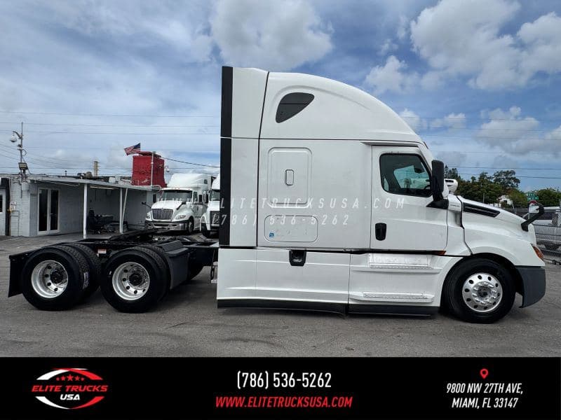 2022 Freightliner Cascadia image 7