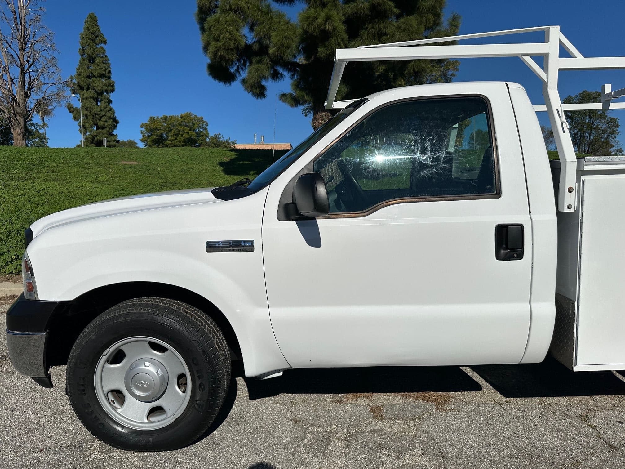 2005 FORD F350 Service Truck with Liftgate 13495 image 9