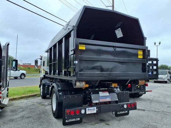 2025 Isuzu FTR image 5