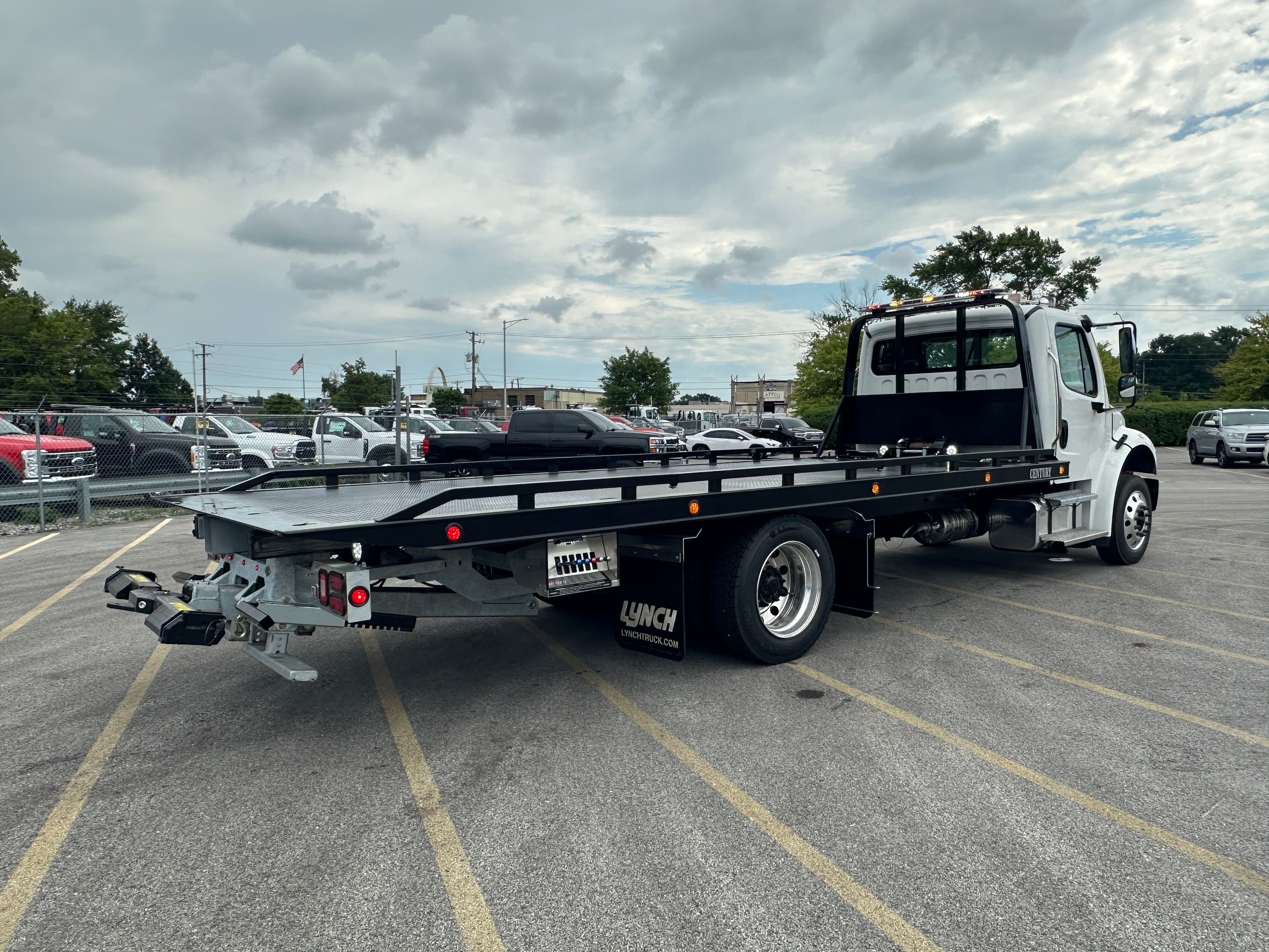 2025 Freightliner M2 106 Medium Duty WITH A CENTURY 21.5' STEEL CARRIER  (SK#: 6254C)  image 6