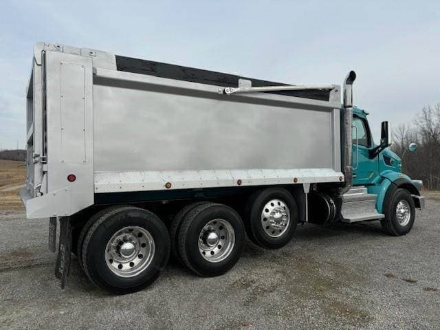 2018 Peterbilt 567 image 6