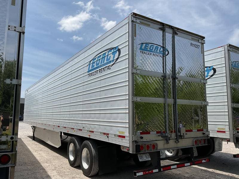 2016 Utility 3000R image 2