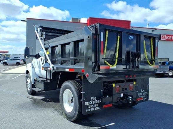 2026 Ford F650 SD image 6