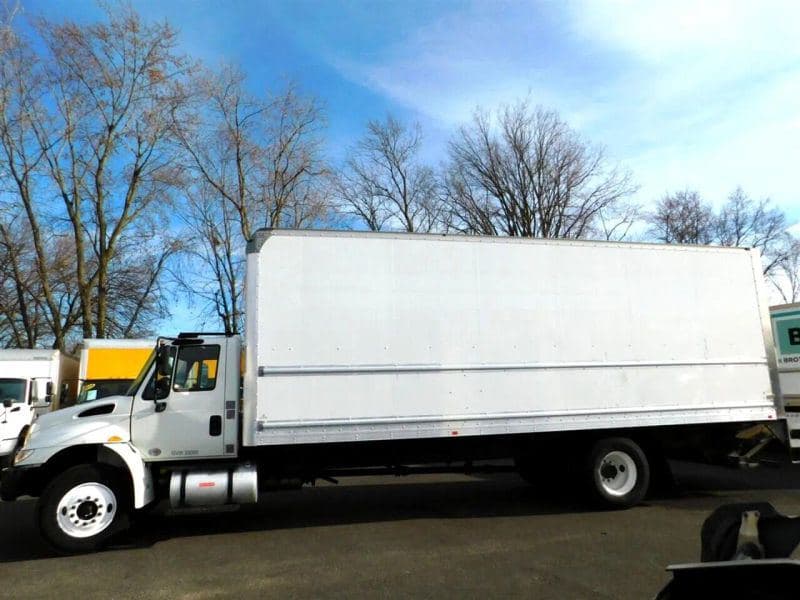 2018 International 4300 image 2