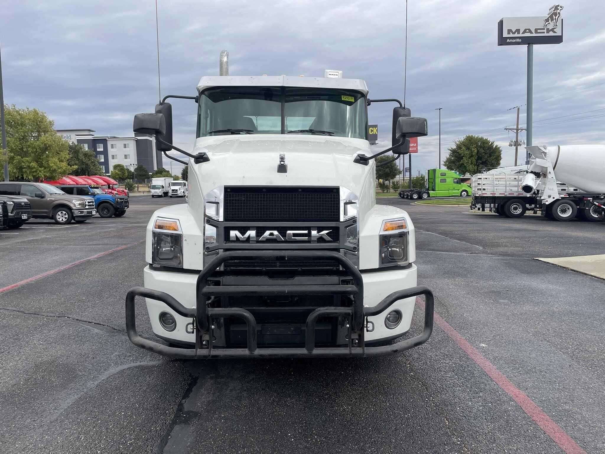 Used 2020 MACK ANTHEM Conventional - Day Cab in Amarillo, TX image 3