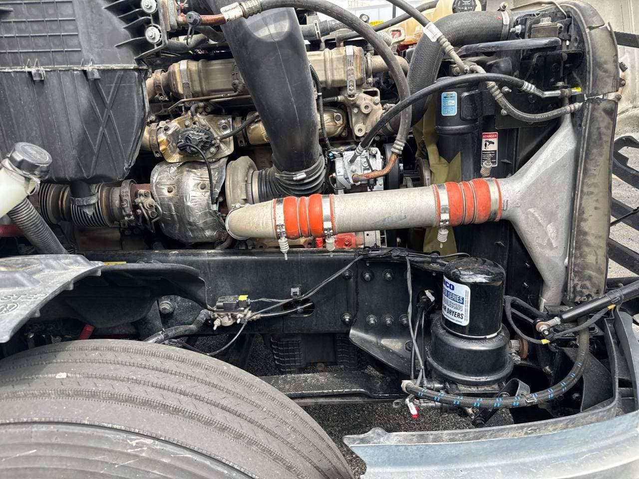 2022 Freightliner Cascadia 126 image 8