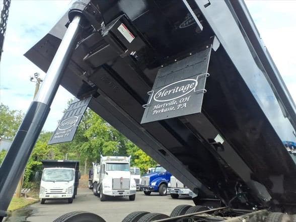 2026 Kenworth T880 image 12