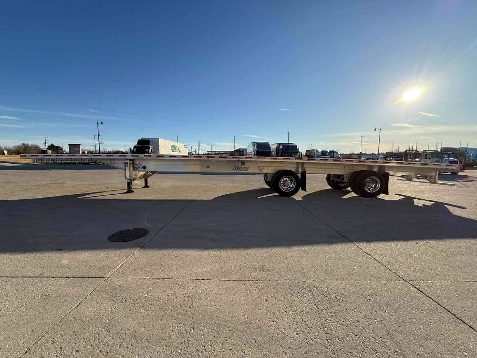 2027 Extreme XP55 Flatbed 53’ image 6