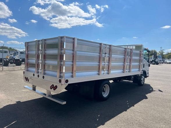 2023 Isuzu NPR image 5