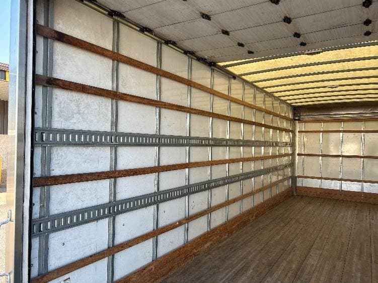 2022 International MV607 Box Truck - 220HP, 6 Speed Automatic, Roll up Door image 10