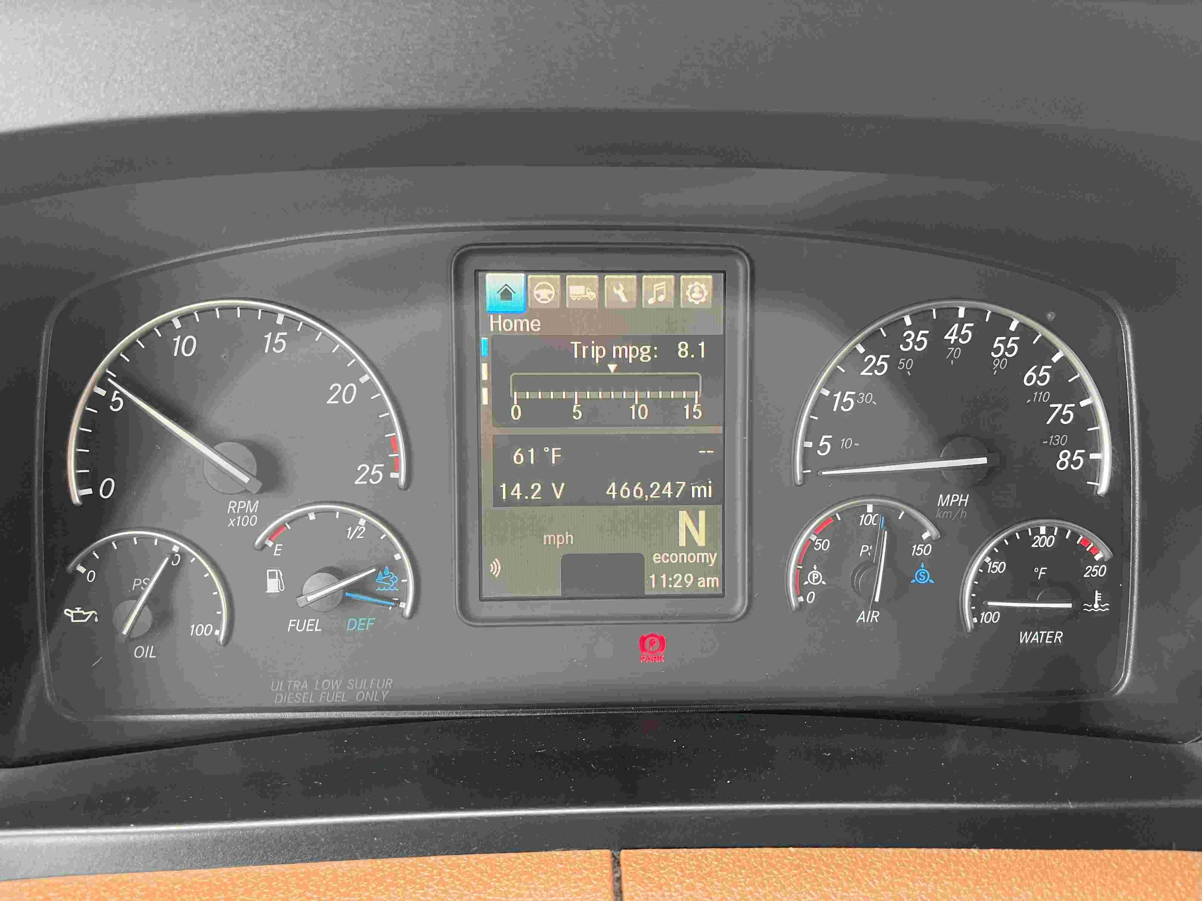 2021 Freightliner Cascadia 126 image 13