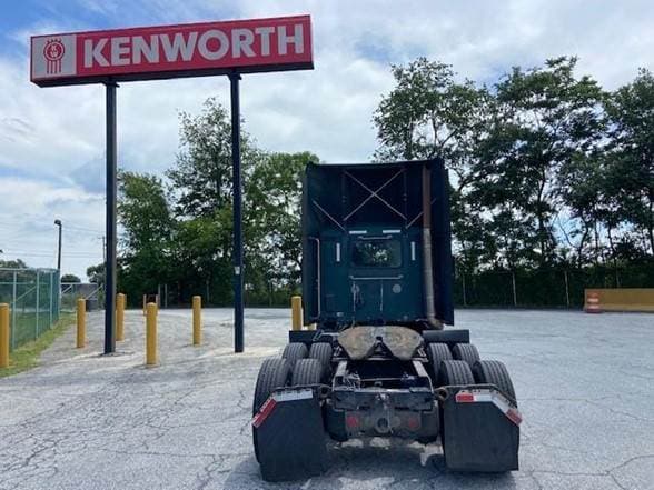 2019 Kenworth T680 image 2