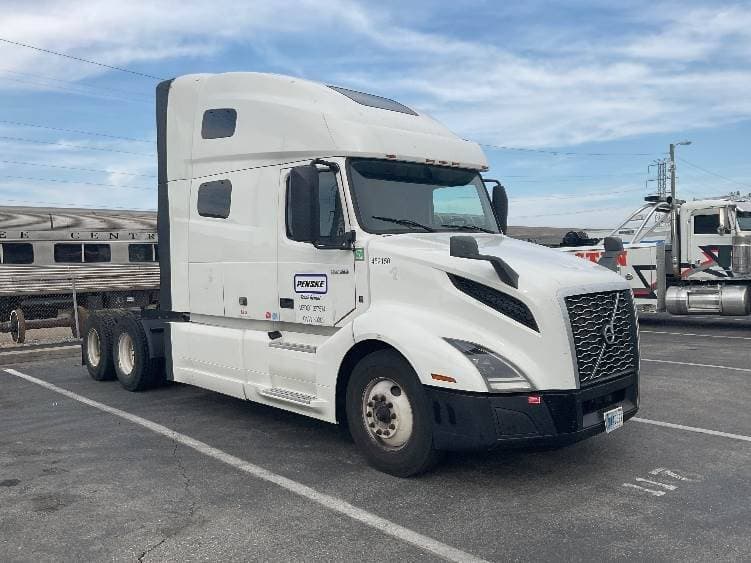 2022 Volvo VNL image 1