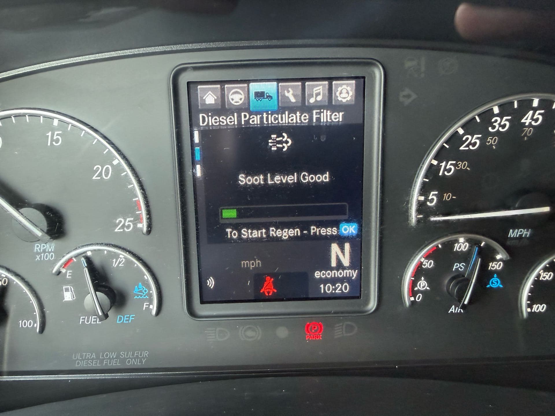 2022 Freightliner - 438k - 11,270 Hours image 13