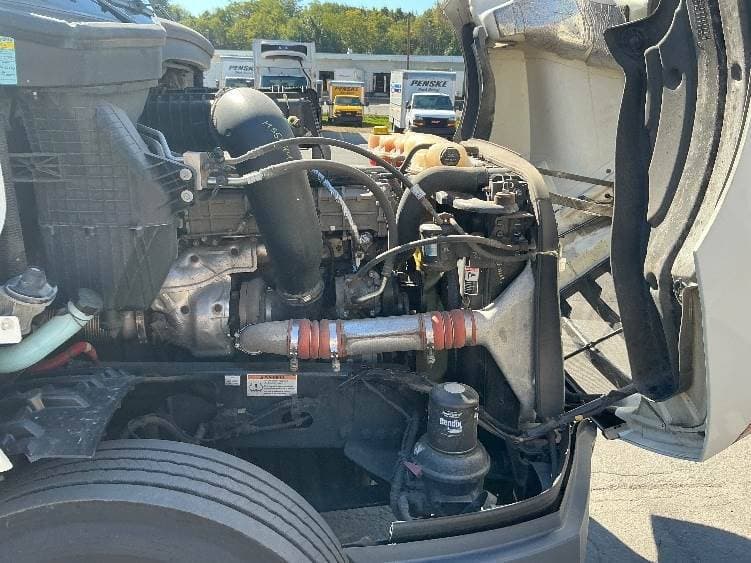 2021 Freightliner Cascadia image 4