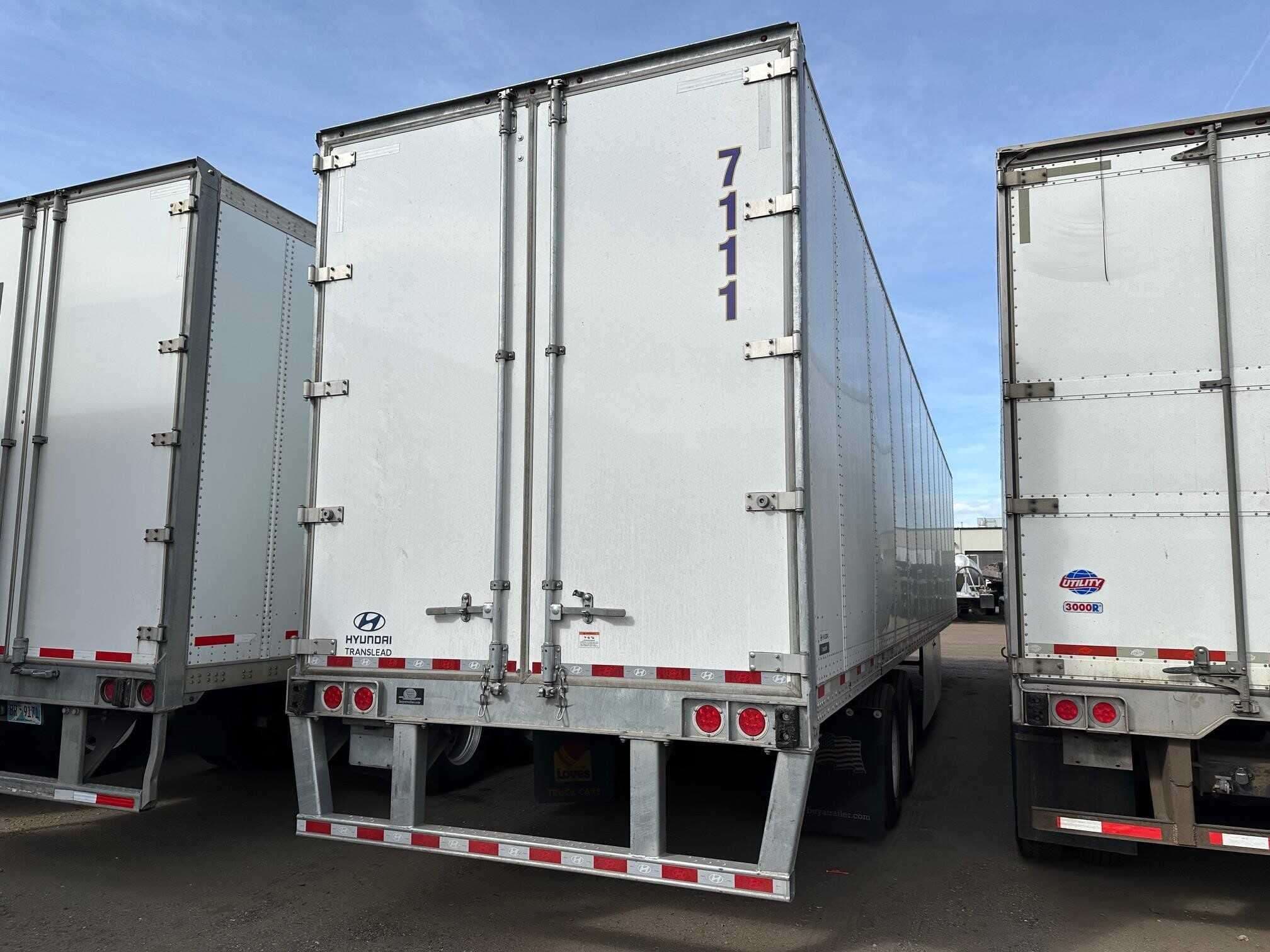 Used 2024 HYUNDAI LATE MODEL 53` AIR RIDE DRY VAN W SWING DOORS, ALU Dry Van Trailer in Henderson, CO image 3