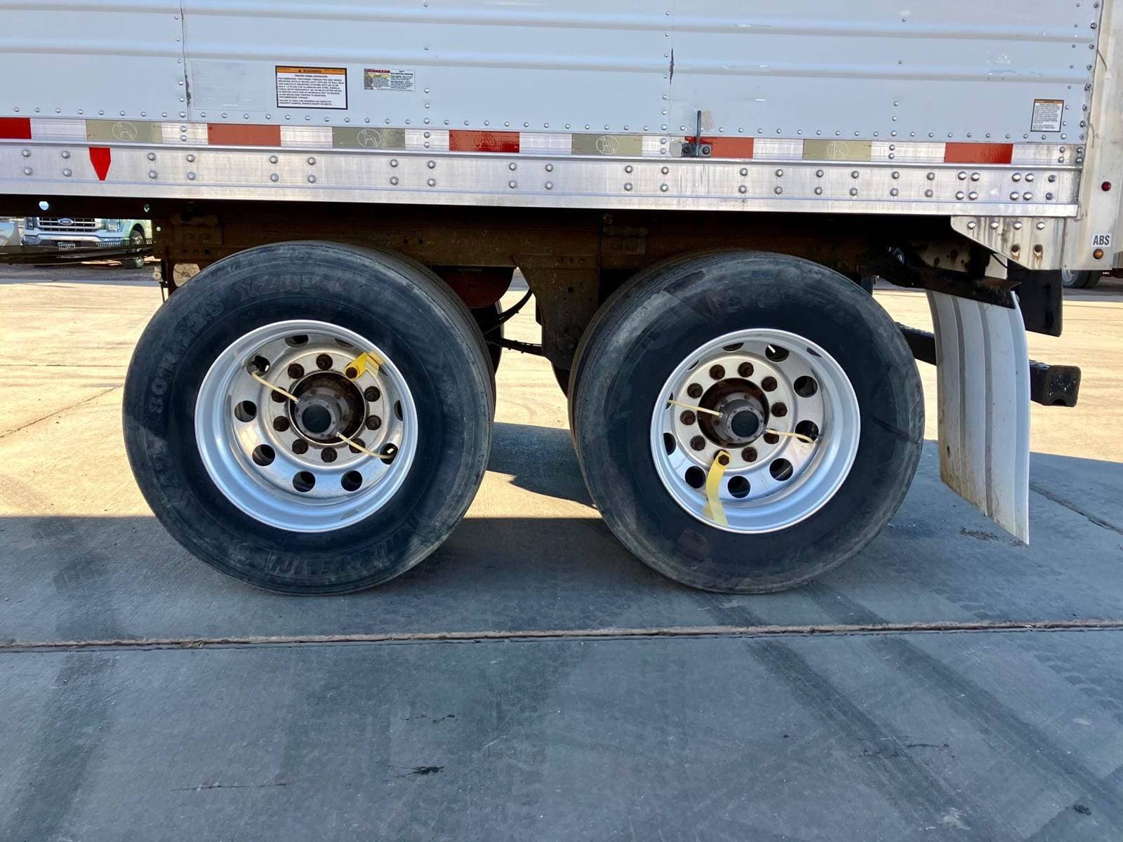 2018 Great Dane 53 ft Reefer Trailer - Sliding Axle, Thermo King image 10
