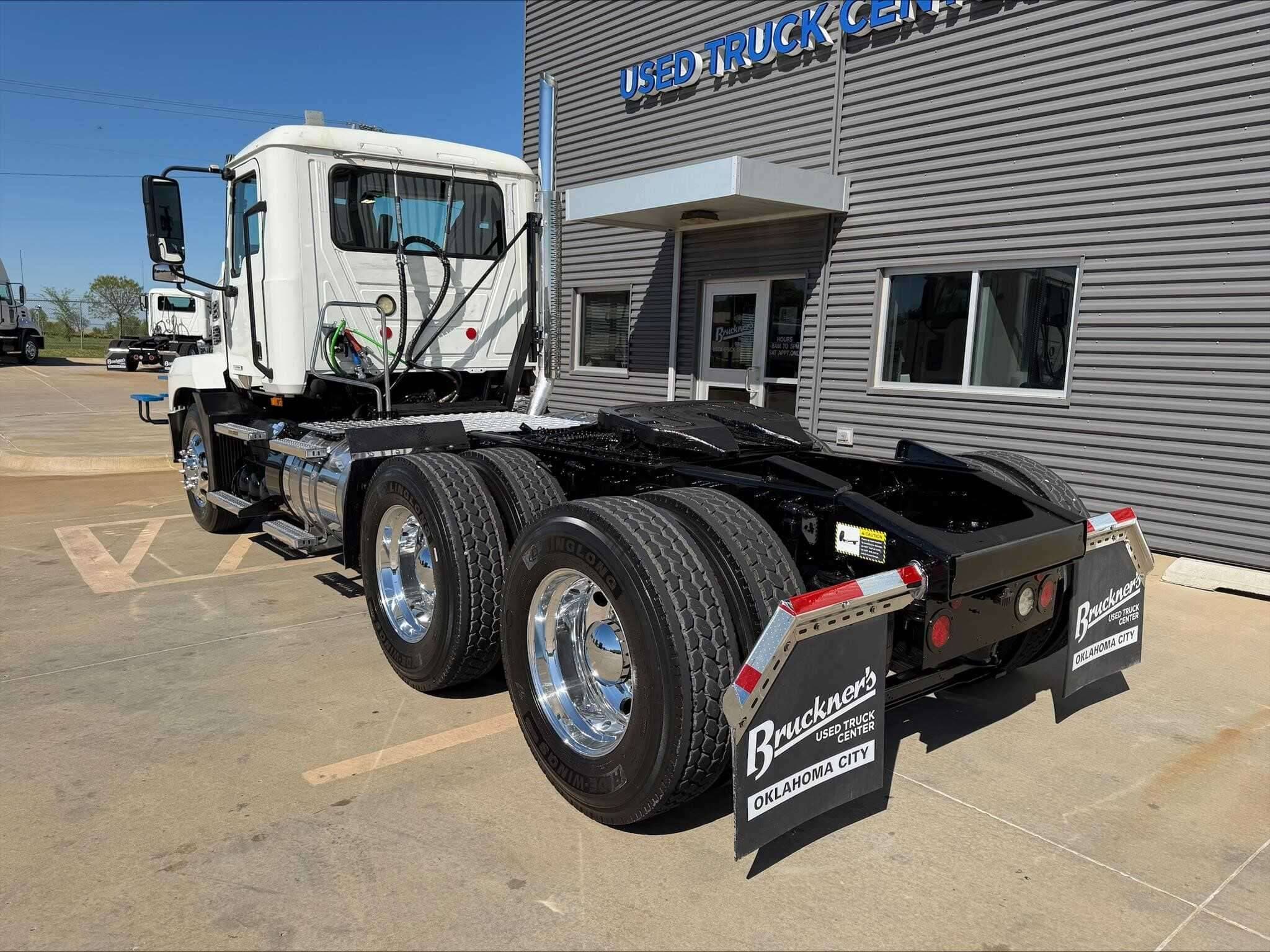 Used 2020 MACK ANTHEM Conventional - Day Cab in Oklahoma City, OK image 7